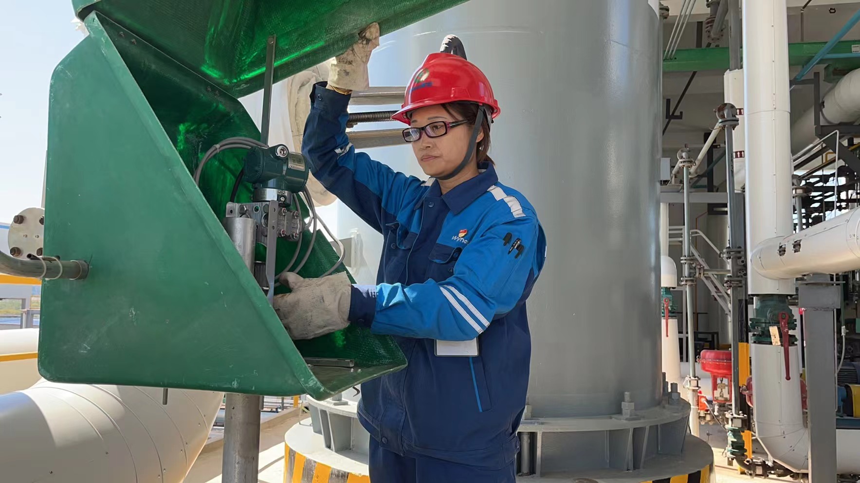 168075122493853225fX.jpg 168075122493853225fX.jpg